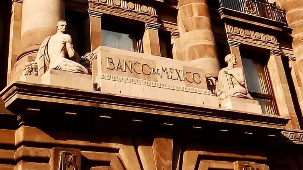 Fachada del Banco de México